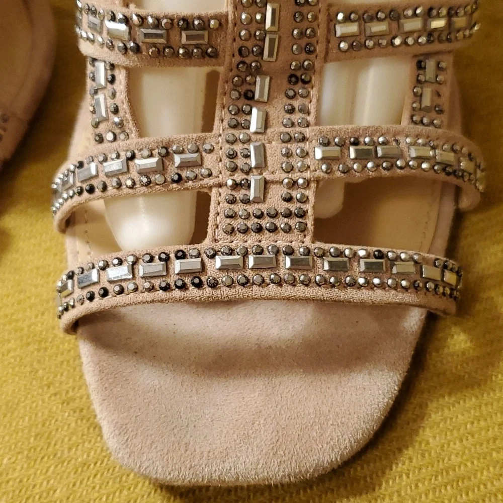 Vince Camuto sexy sandels sz 9 - Picture 2 of 9